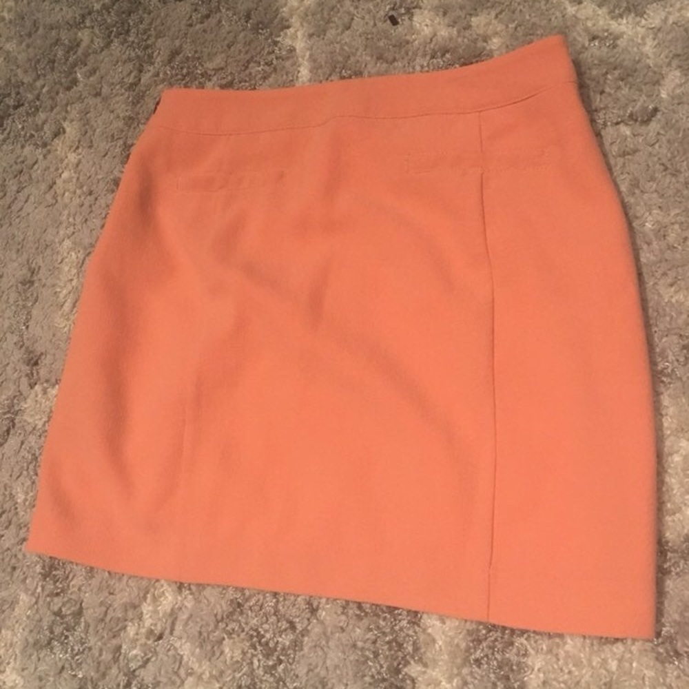 Forever 21 peach/ salmon skirt Size S